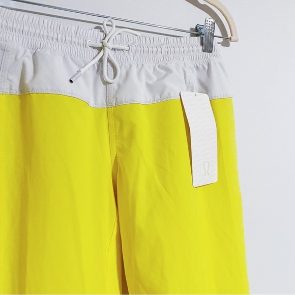 Lululemon - Yellow Step Lively Crop Pants - Picture 2 of 4